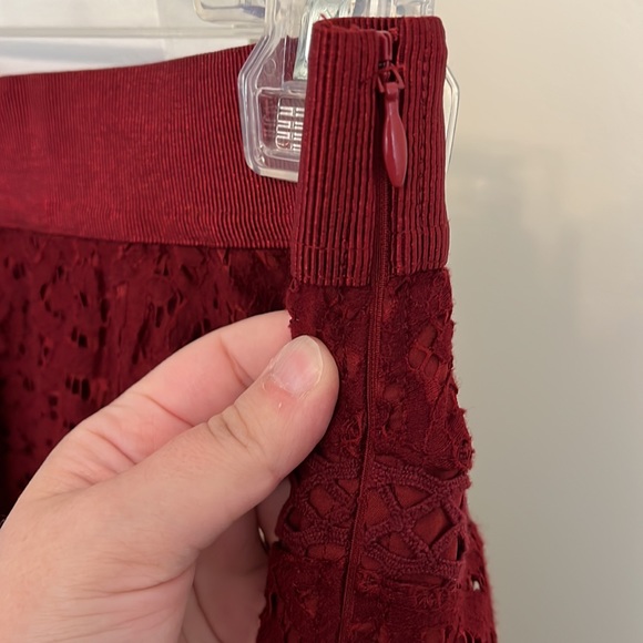 Ann Taylor Burgundy Lace Skirt - Picture 7 of 7